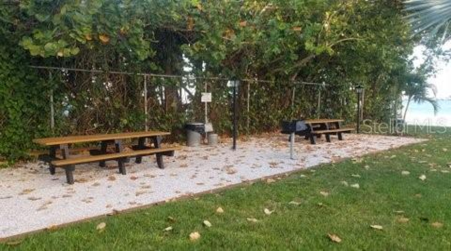 Gulfport, Florida 33707, 2 Bedroom Bedrooms, ,2 Bathroombathrooms,Residential,For Sale,Shore,0,Mfrtb8479048