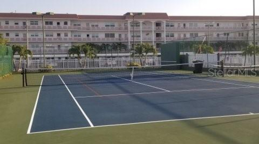 Gulfport, Florida 33707, 2 Bedroom Bedrooms, ,2 Bathroombathrooms,Residential,For Sale,Shore,0,Mfrtb8479048