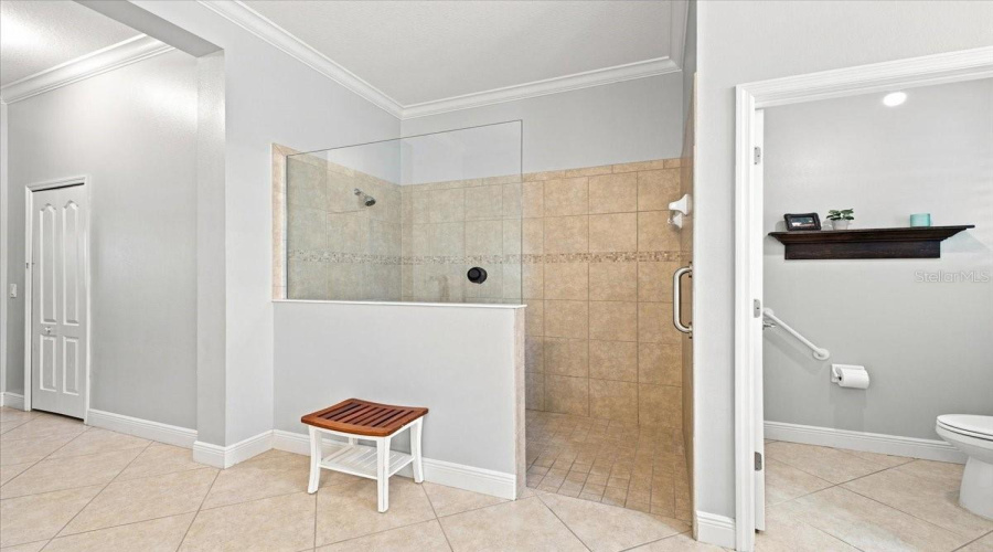 Bradenton, Florida 34211, 3 Bedroom Bedrooms, ,3 Bathroombathrooms,Residential,For Sale,Seneca Park,0,Mfra4703932