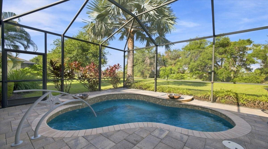 Bradenton, Florida 34211, 3 Bedroom Bedrooms, ,3 Bathroombathrooms,Residential,For Sale,Seneca Park,0,Mfra4703932