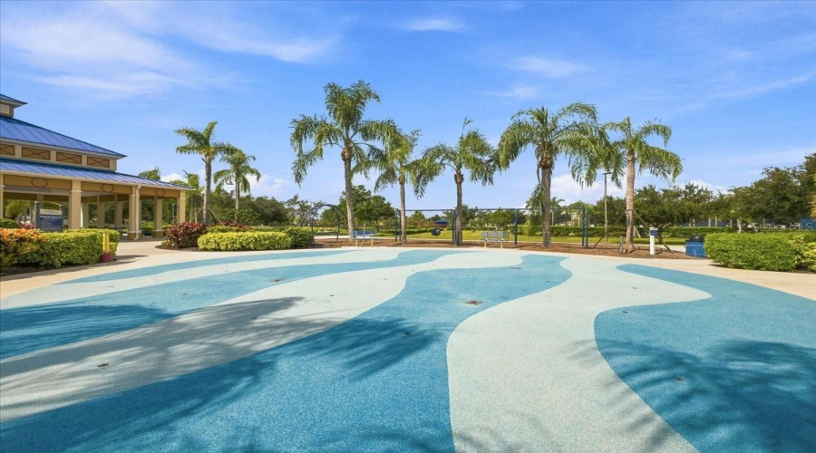 Bradenton, Florida 34211, 3 Bedroom Bedrooms, ,3 Bathroombathrooms,Residential,For Sale,Seneca Park,0,Mfra4703932