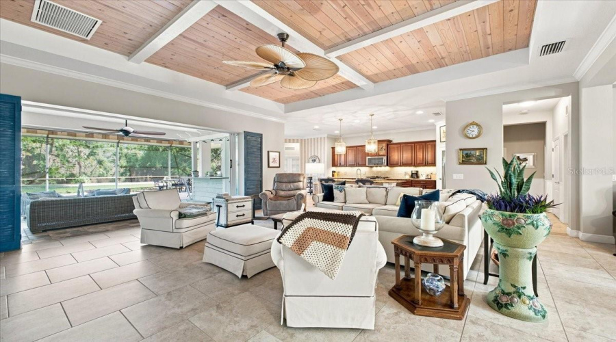 Bradenton, Florida 34211, 3 Bedroom Bedrooms, ,3 Bathroombathrooms,Residential,For Sale,Seneca Park,0,Mfra4703932