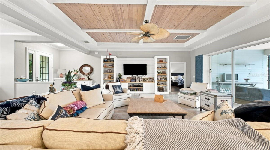 Bradenton, Florida 34211, 3 Bedroom Bedrooms, ,3 Bathroombathrooms,Residential,For Sale,Seneca Park,0,Mfra4703932
