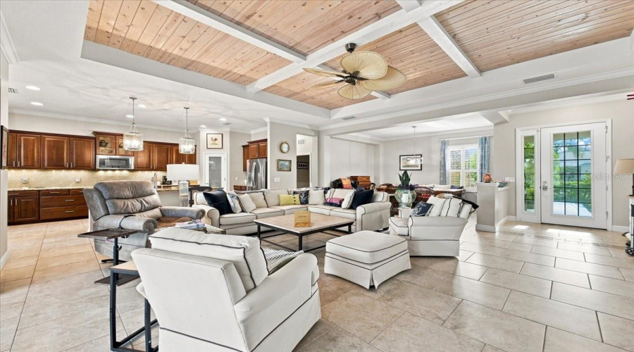 Bradenton, Florida 34211, 3 Bedroom Bedrooms, ,3 Bathroombathrooms,Residential,For Sale,Seneca Park,0,Mfra4703932