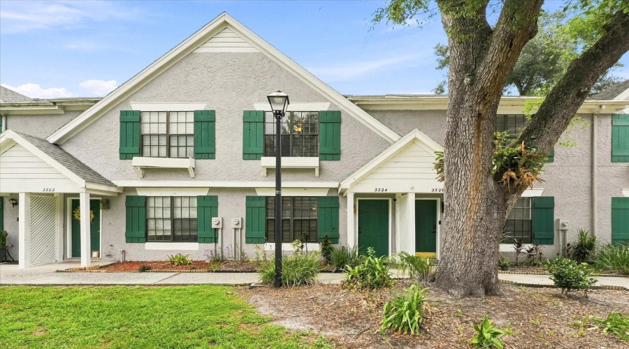 Brandon, Florida 33511, 2 Bedroom Bedrooms, ,2 Bathroombathrooms,Residential,For Sale,Laurel View,0,Mfrtb8541530