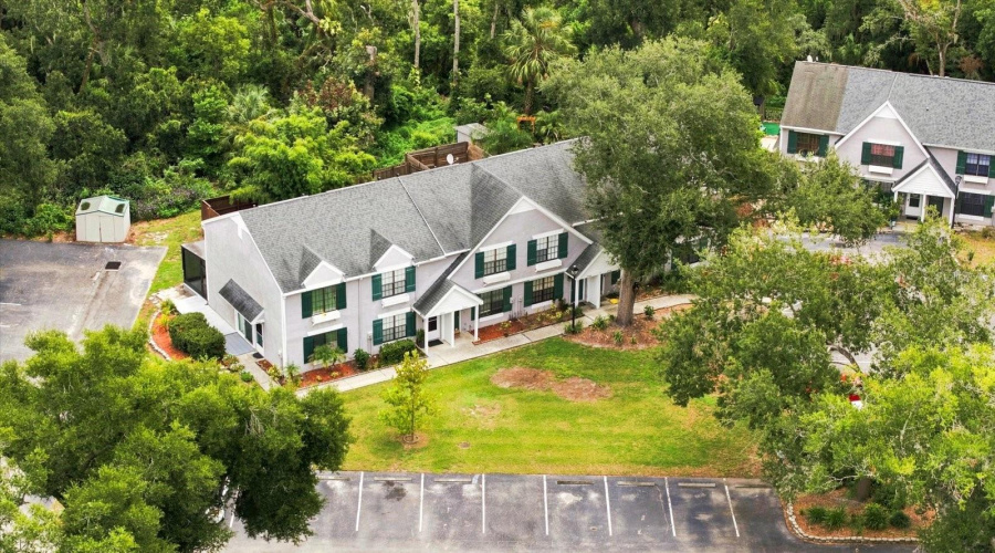 Brandon, Florida 33511, 2 Bedroom Bedrooms, ,2 Bathroombathrooms,Residential,For Sale,Laurel View,0,Mfrtb8541530
