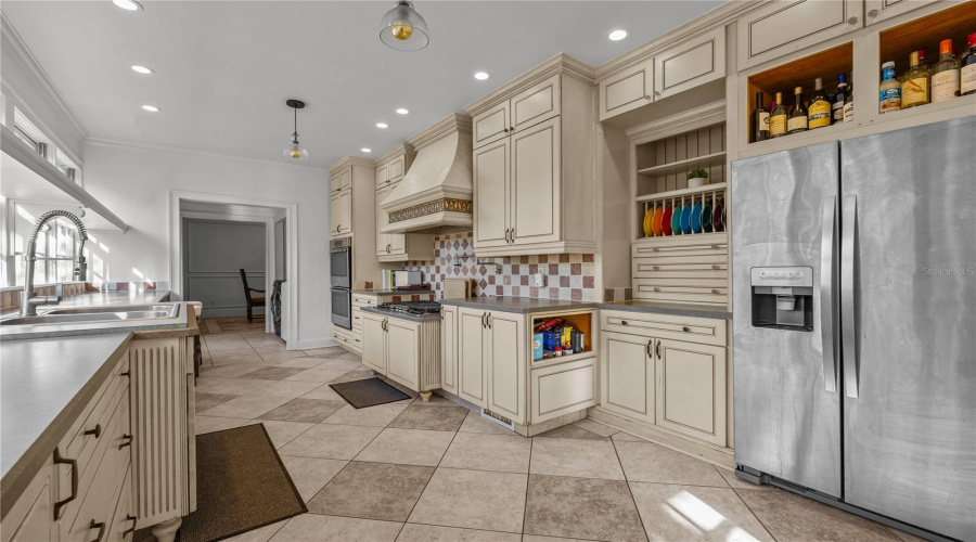High Springs, Florida 32643, 4 Bedroom Bedrooms, ,3 Bathroombathrooms,Residential,For Sale,Us Highway 27,0,Mfrgc542289