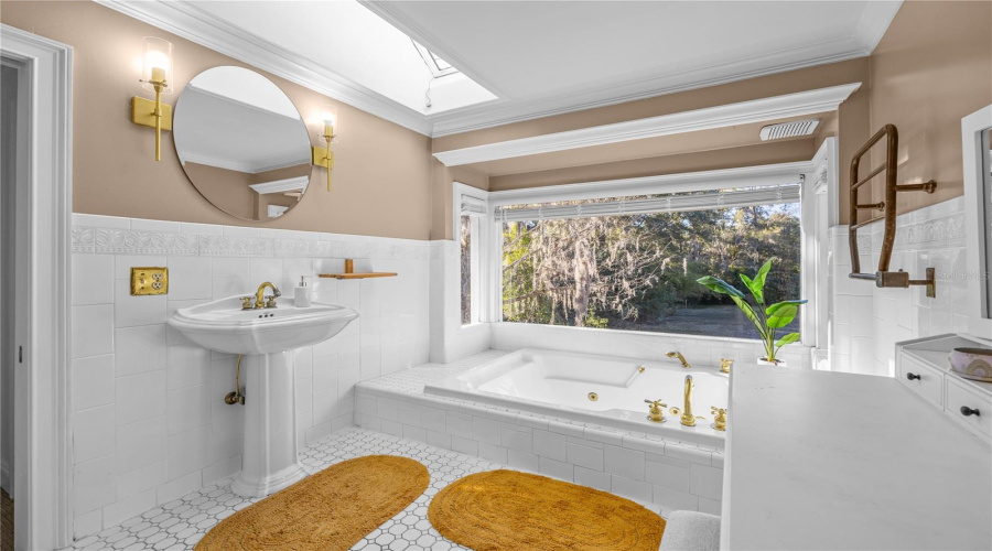 High Springs, Florida 32643, 4 Bedroom Bedrooms, ,3 Bathroombathrooms,Residential,For Sale,Us Highway 27,0,Mfrgc542289