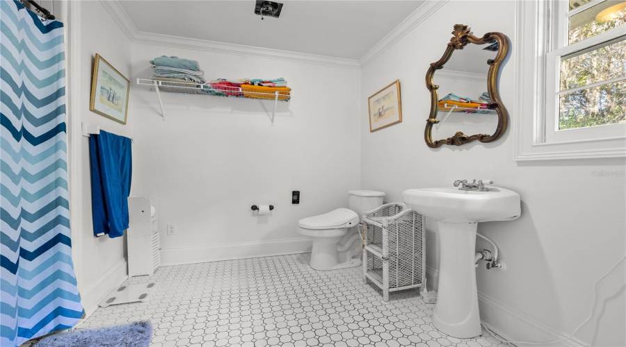 High Springs, Florida 32643, 4 Bedroom Bedrooms, ,3 Bathroombathrooms,Residential,For Sale,Us Highway 27,0,Mfrgc542289