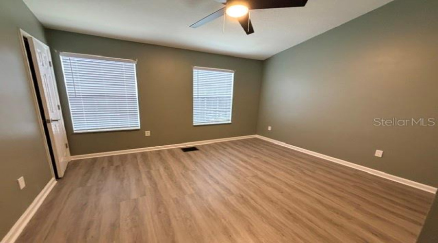 Lake Mary, Florida 32746, 2 Bedroom Bedrooms, ,2 Bathroombathrooms,Residential,For Sale,Vineland,0,Mfro6436516