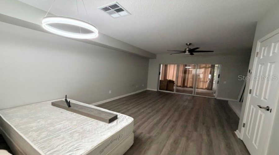 Lake Mary, Florida 32746, 2 Bedroom Bedrooms, ,2 Bathroombathrooms,Residential,For Sale,Vineland,0,Mfro6436516