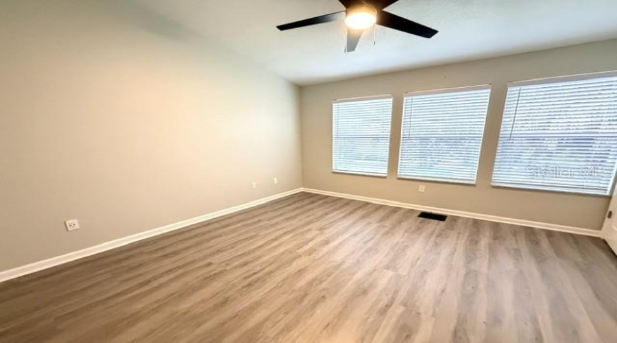Lake Mary, Florida 32746, 2 Bedroom Bedrooms, ,2 Bathroombathrooms,Residential,For Sale,Vineland,0,Mfro6436516