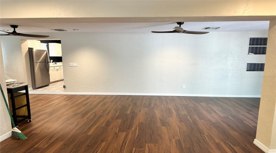 St Petersburg, Florida 33713, 2 Bedroom Bedrooms, ,1 Bathroombathrooms,Residential,For Sale,30Th,0,Mfrtb8522681
