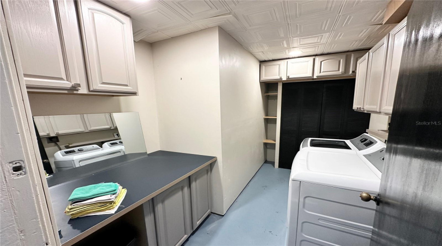 St Petersburg, Florida 33713, 2 Bedroom Bedrooms, ,1 Bathroombathrooms,Residential,For Sale,30Th,0,Mfrtb8522681