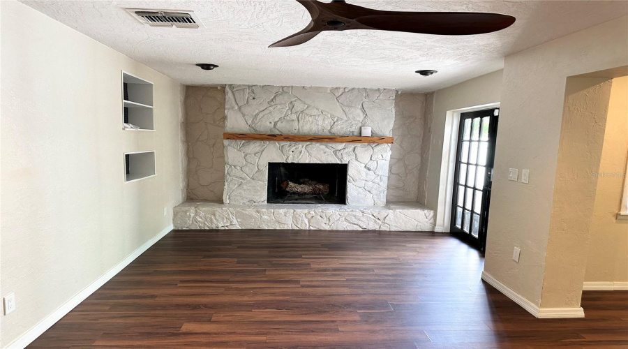 St Petersburg, Florida 33713, 2 Bedroom Bedrooms, ,1 Bathroombathrooms,Residential,For Sale,30Th,0,Mfrtb8522681