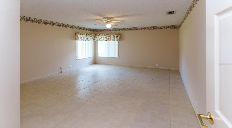 New Port Richey, Florida 34655, 4 Bedroom Bedrooms, ,2 Bathroombathrooms,Residential,For Sale,Timberwyck,0,Mfrw7888835