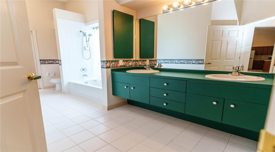 New Port Richey, Florida 34655, 4 Bedroom Bedrooms, ,2 Bathroombathrooms,Residential,For Sale,Timberwyck,0,Mfrw7888835