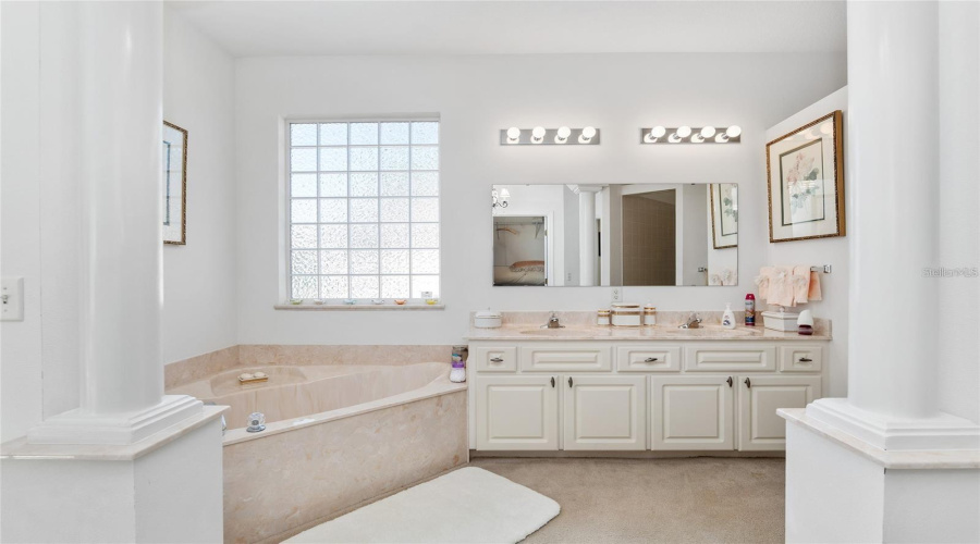 Ocala, Florida 34482, 3 Bedroom Bedrooms, ,3 Bathroombathrooms,Residential,For Sale,26Th,0,Mfrom724379