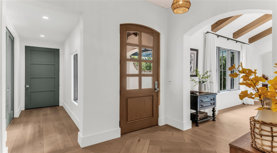 Winter Park, Florida 32789, 5 Bedroom Bedrooms, ,4 Bathroombathrooms,Residential,For Sale,Oakhurst,0,Mfro6436291