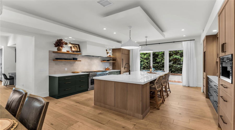 Winter Park, Florida 32789, 5 Bedroom Bedrooms, ,4 Bathroombathrooms,Residential,For Sale,Oakhurst,0,Mfro6436291
