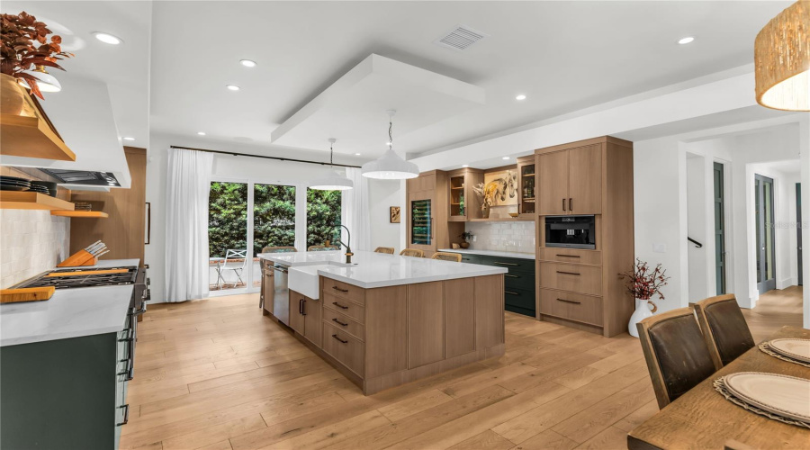 Winter Park, Florida 32789, 5 Bedroom Bedrooms, ,4 Bathroombathrooms,Residential,For Sale,Oakhurst,0,Mfro6436291