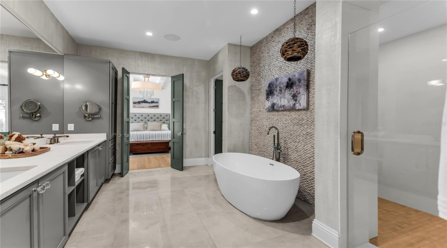 Winter Park, Florida 32789, 5 Bedroom Bedrooms, ,4 Bathroombathrooms,Residential,For Sale,Oakhurst,0,Mfro6436291