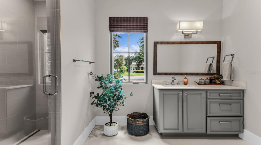 Winter Park, Florida 32789, 5 Bedroom Bedrooms, ,4 Bathroombathrooms,Residential,For Sale,Oakhurst,0,Mfro6436291