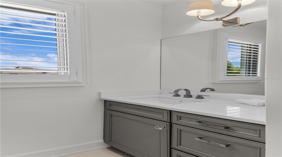 Winter Park, Florida 32789, 5 Bedroom Bedrooms, ,4 Bathroombathrooms,Residential,For Sale,Oakhurst,0,Mfro6436291