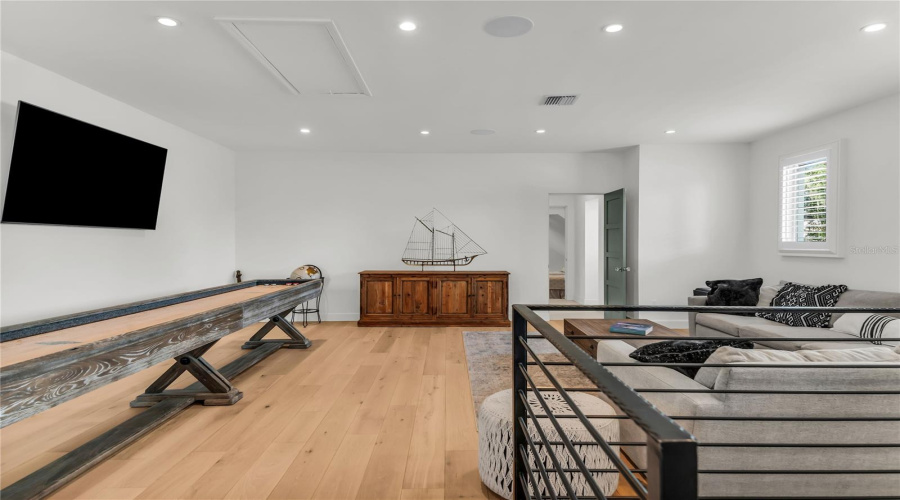 Winter Park, Florida 32789, 5 Bedroom Bedrooms, ,4 Bathroombathrooms,Residential,For Sale,Oakhurst,0,Mfro6436291