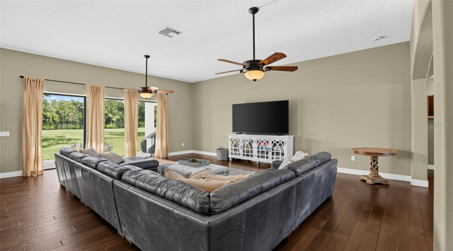 Groveland, Florida 34736, 3 Bedroom Bedrooms, ,2 Bathroombathrooms,Residential,For Sale,Lake Pickett,0,Mfro6436733