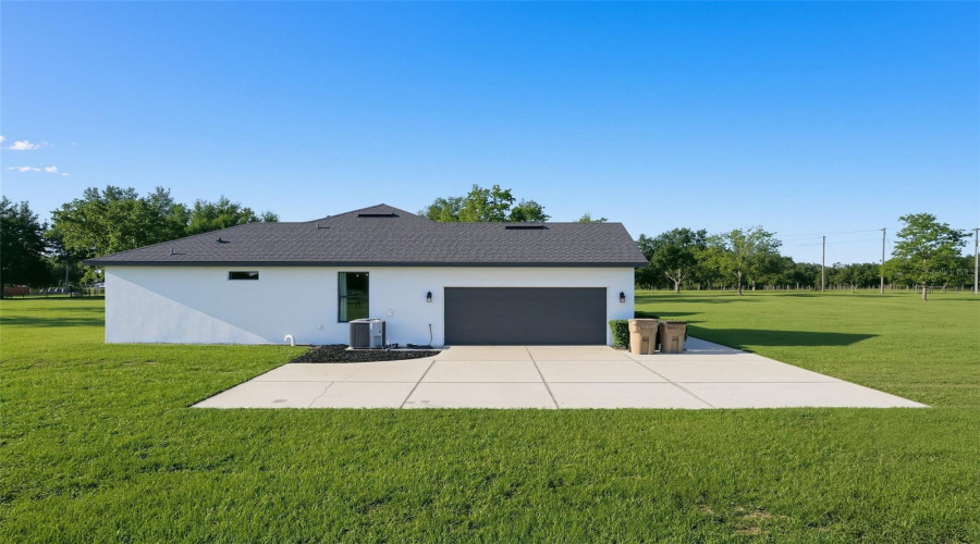 Groveland, Florida 34736, 3 Bedroom Bedrooms, ,2 Bathroombathrooms,Residential,For Sale,Lake Pickett,0,Mfro6436733