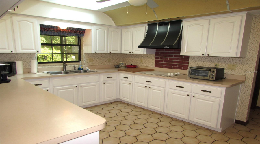 Dunnellon, Florida 34431, 3 Bedroom Bedrooms, ,2 Bathroombathrooms,Residential,For Sale,203Rd,0,Mfrom730946