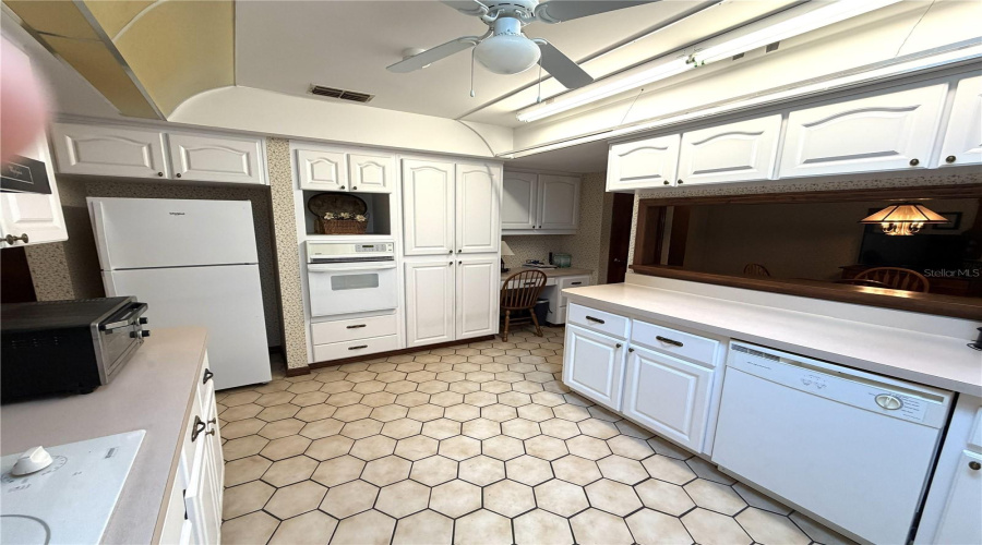 Dunnellon, Florida 34431, 3 Bedroom Bedrooms, ,2 Bathroombathrooms,Residential,For Sale,203Rd,0,Mfrom730946