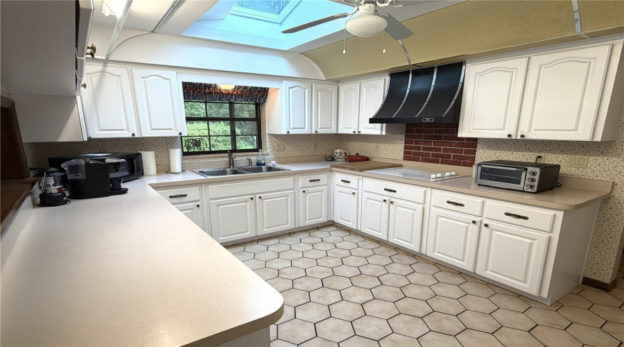 Dunnellon, Florida 34431, 3 Bedroom Bedrooms, ,2 Bathroombathrooms,Residential,For Sale,203Rd,0,Mfrom730946