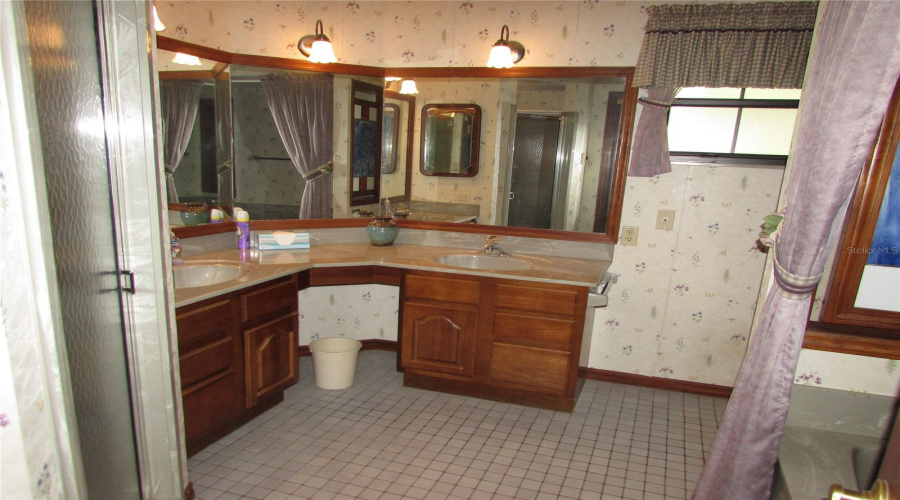 Dunnellon, Florida 34431, 3 Bedroom Bedrooms, ,2 Bathroombathrooms,Residential,For Sale,203Rd,0,Mfrom730946