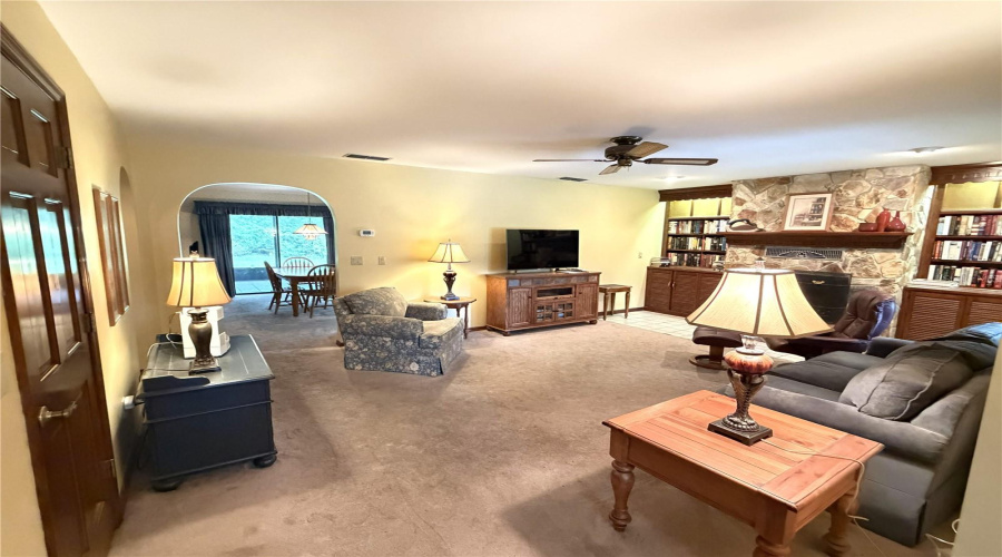 Dunnellon, Florida 34431, 3 Bedroom Bedrooms, ,2 Bathroombathrooms,Residential,For Sale,203Rd,0,Mfrom730946