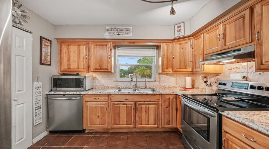 Spring Hill, Florida 34606, 2 Bedroom Bedrooms, ,2 Bathroombathrooms,Residential,For Sale,Goodrich,0,Mfrtb8542297
