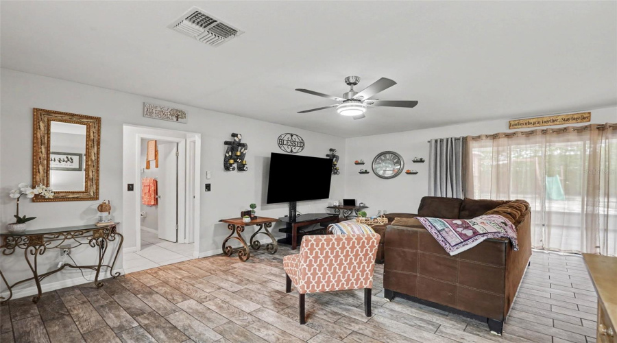 Spring Hill, Florida 34606, 2 Bedroom Bedrooms, ,2 Bathroombathrooms,Residential,For Sale,Goodrich,0,Mfrtb8542297