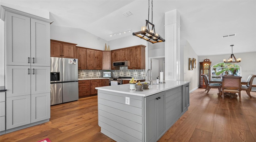 Bradenton, Florida 34203, 3 Bedroom Bedrooms, ,2 Bathroombathrooms,Residential,For Sale,Java Plum,0,Mfra4703820