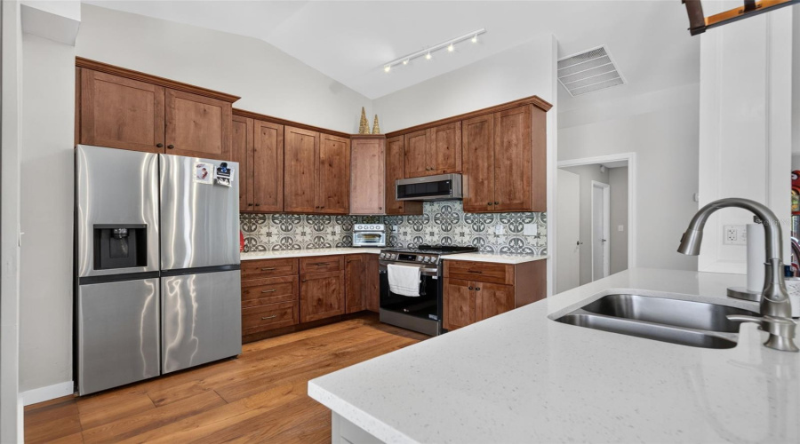 Bradenton, Florida 34203, 3 Bedroom Bedrooms, ,2 Bathroombathrooms,Residential,For Sale,Java Plum,0,Mfra4703820
