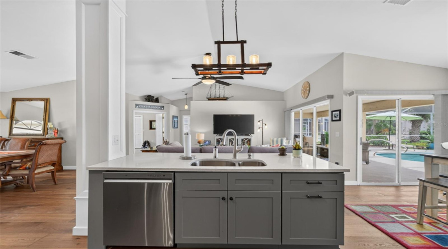 Bradenton, Florida 34203, 3 Bedroom Bedrooms, ,2 Bathroombathrooms,Residential,For Sale,Java Plum,0,Mfra4703820