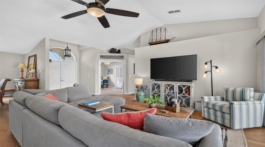 Bradenton, Florida 34203, 3 Bedroom Bedrooms, ,2 Bathroombathrooms,Residential,For Sale,Java Plum,0,Mfra4703820