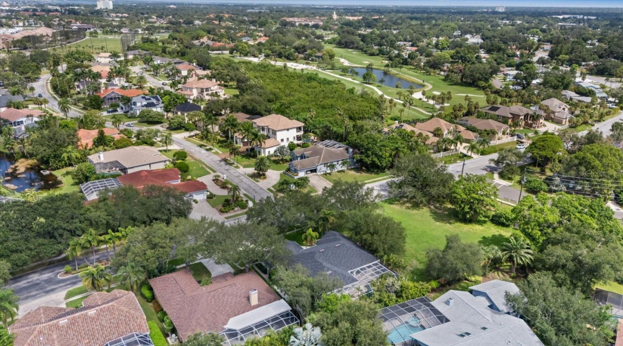 Gulfport, Florida 33707, 4 Bedroom Bedrooms, ,3 Bathroombathrooms,Residential,For Sale,Skimmer Point,0,Mfrtb8542125