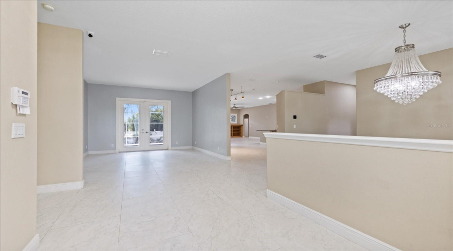 Gulfport, Florida 33707, 4 Bedroom Bedrooms, ,3 Bathroombathrooms,Residential,For Sale,Skimmer Point,0,Mfrtb8542125