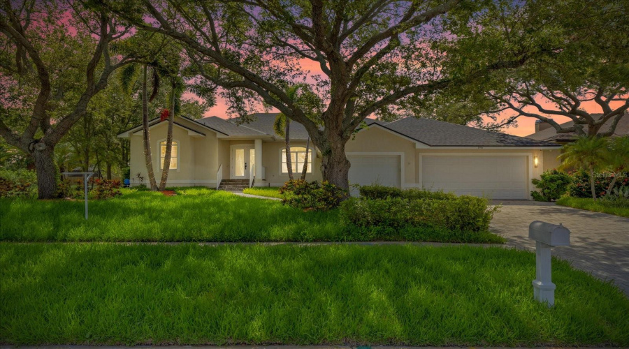 Gulfport, Florida 33707, 4 Bedroom Bedrooms, ,3 Bathroombathrooms,Residential,For Sale,Skimmer Point,0,Mfrtb8542125