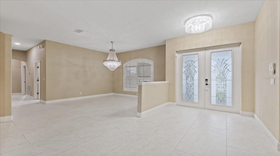 Gulfport, Florida 33707, 4 Bedroom Bedrooms, ,3 Bathroombathrooms,Residential,For Sale,Skimmer Point,0,Mfrtb8542125
