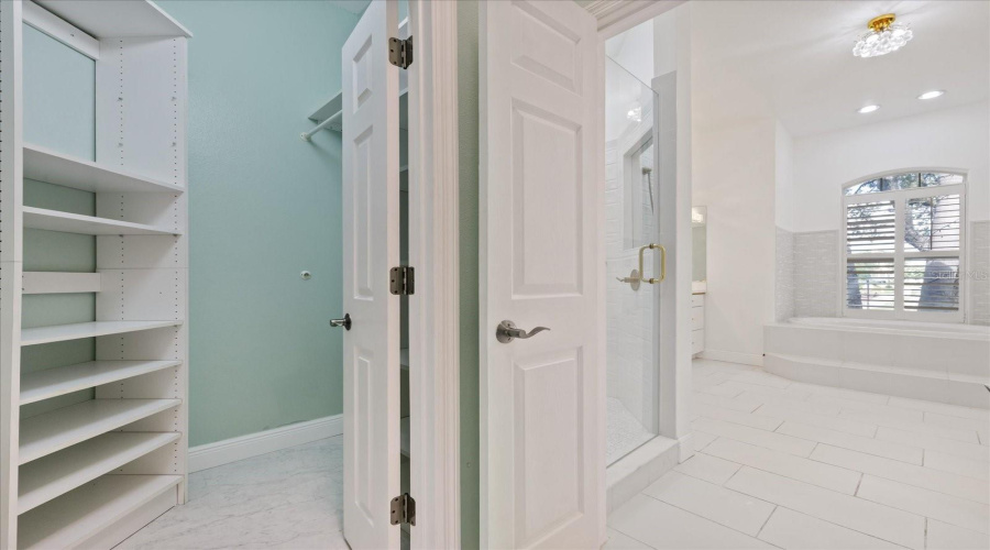 Gulfport, Florida 33707, 4 Bedroom Bedrooms, ,3 Bathroombathrooms,Residential,For Sale,Skimmer Point,0,Mfrtb8542125