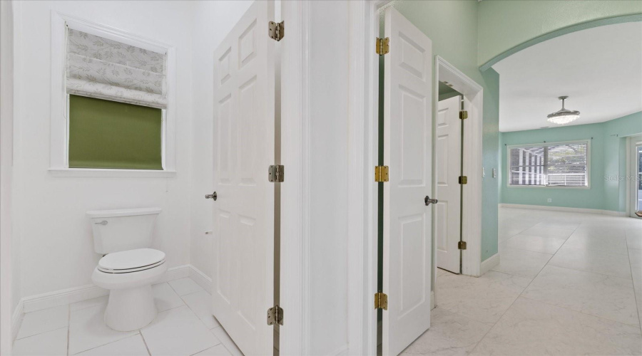 Gulfport, Florida 33707, 4 Bedroom Bedrooms, ,3 Bathroombathrooms,Residential,For Sale,Skimmer Point,0,Mfrtb8542125
