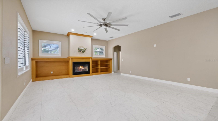 Gulfport, Florida 33707, 4 Bedroom Bedrooms, ,3 Bathroombathrooms,Residential,For Sale,Skimmer Point,0,Mfrtb8542125