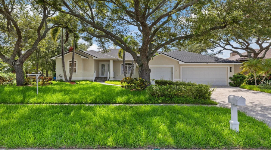 Gulfport, Florida 33707, 4 Bedroom Bedrooms, ,3 Bathroombathrooms,Residential,For Sale,Skimmer Point,0,Mfrtb8542125